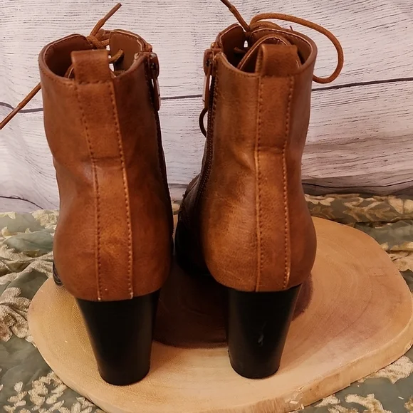 Top Moda booties. Lace up zip sides 3" heel - Picture 3 of 8